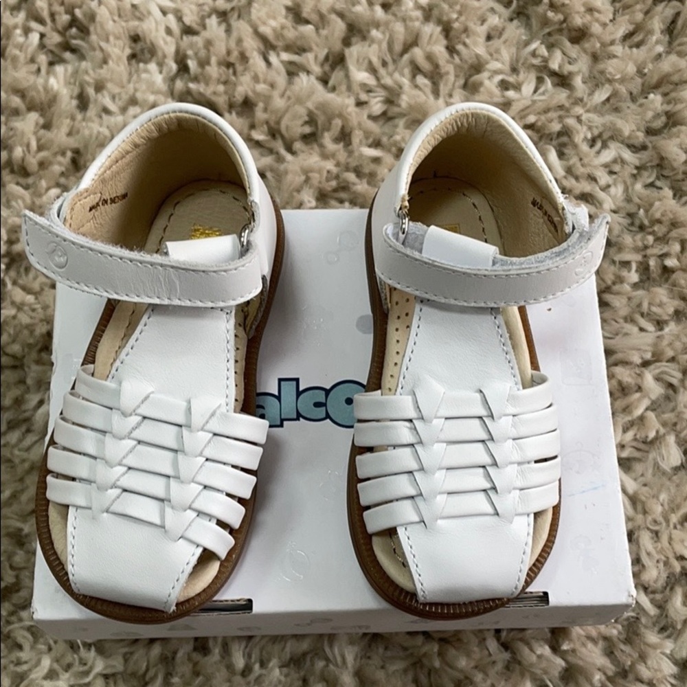Toddler sandals size EU 20 NWT